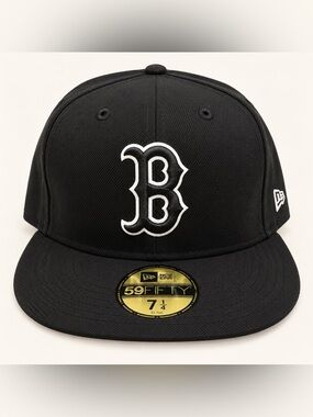 New Era Boston Red Sox 59FIFTY Fitted Hat Black White Size 7 1/4 MLB